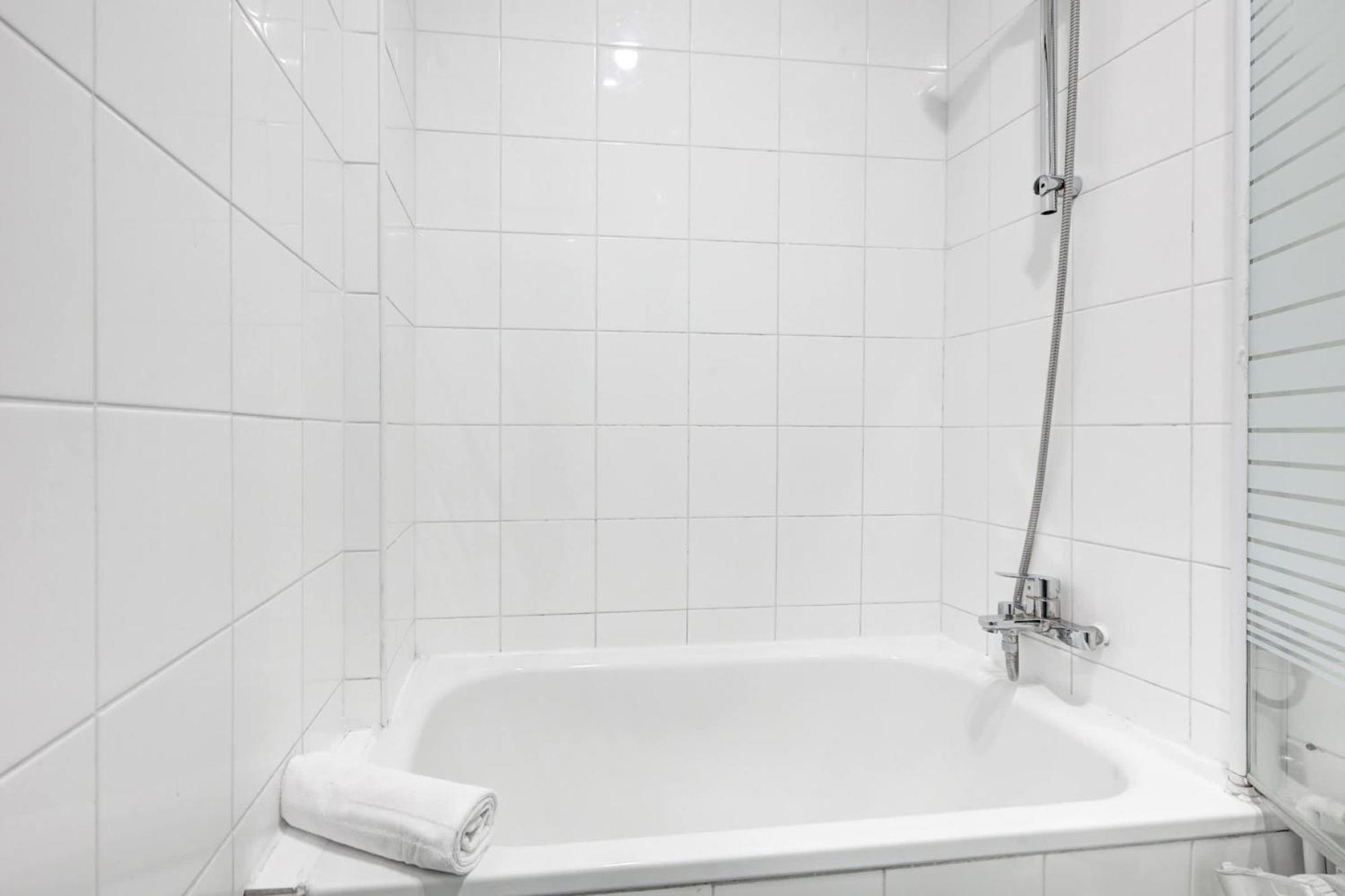 Le Marais & Place Des Vosges - Cityapartmentstay Parijs